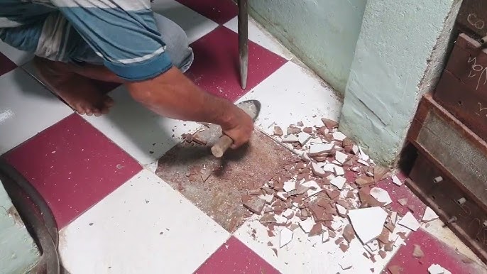 Nắp hầm cầu nằm dưới nền gạch: Có hút được không và xử lý thế nào?