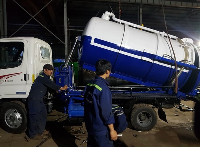 hóa chất thông bồn cầu