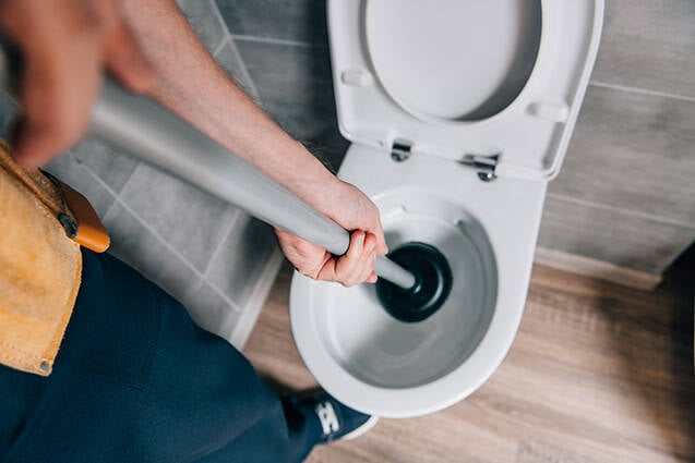 hóa chất thông bồn cầu